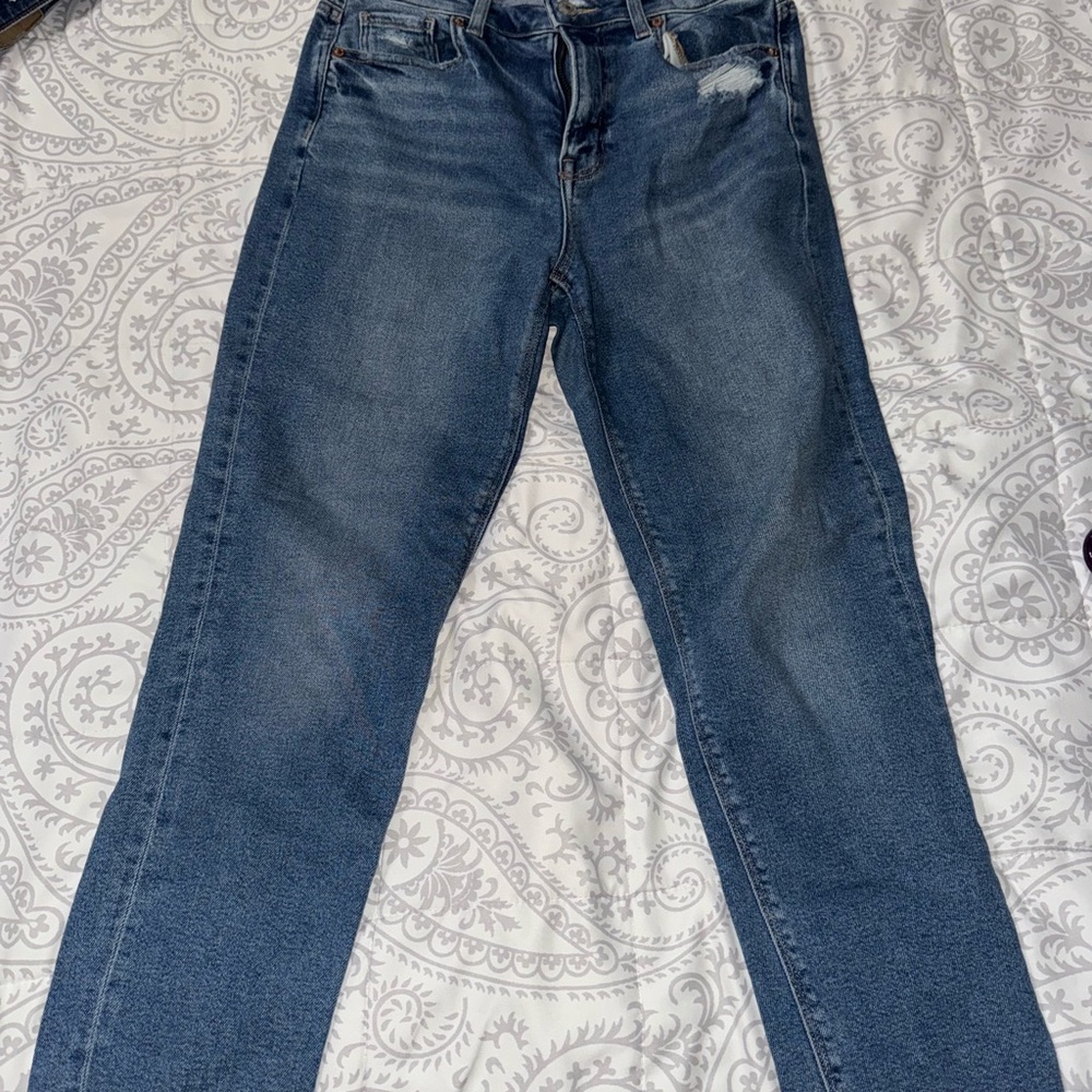 American Eagle Denim Mom Jeans